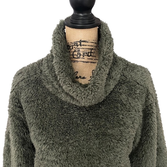 Lululemon Warm Restore Sherpa Pullover Fleece Army Green Size XS/Small - Picture 3 of 9